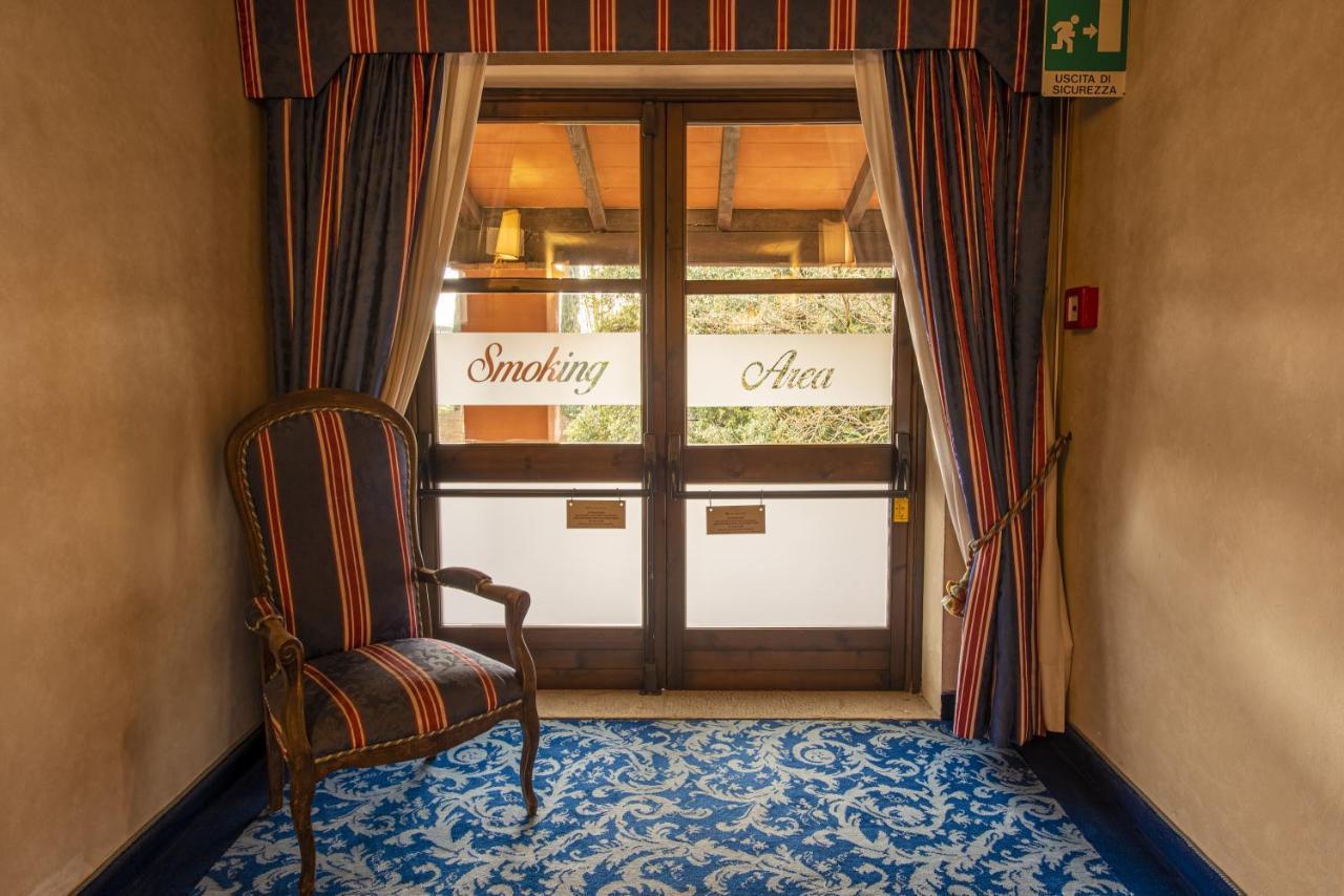 Hotel Boccaccio 칼치나이아 외부 사진