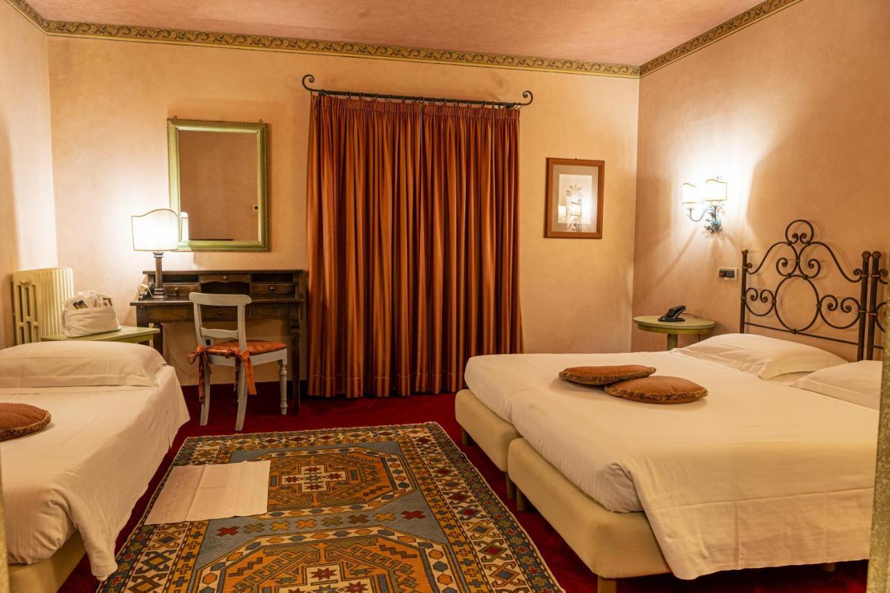 Hotel Boccaccio 칼치나이아 외부 사진