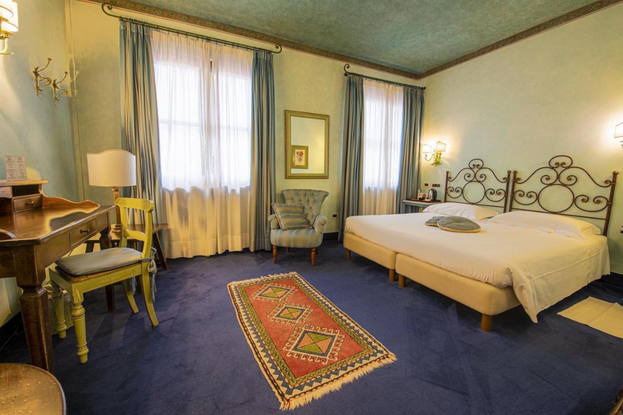 Hotel Boccaccio 칼치나이아 외부 사진