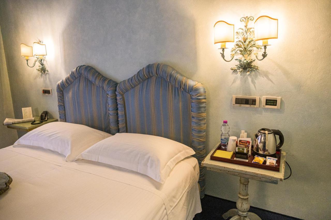 Hotel Boccaccio 칼치나이아 외부 사진